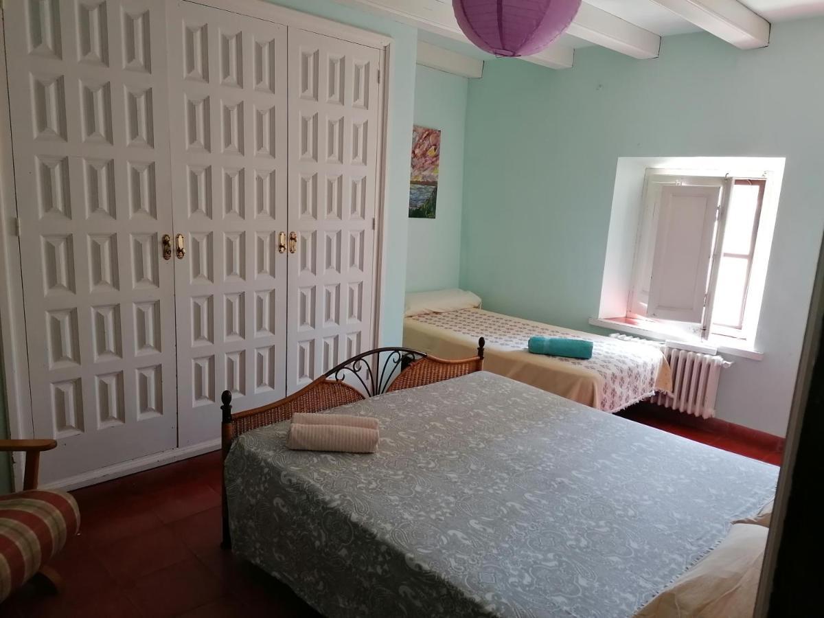 Chilliman & Mas Miro Biofarm Guest House Catllar Bagian luar foto